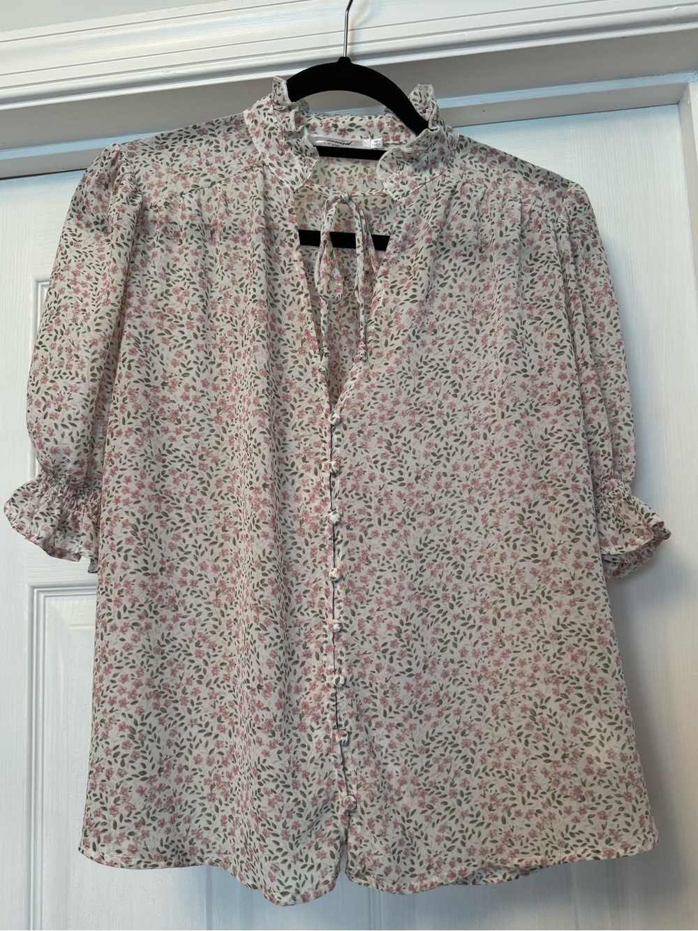 Lightweight Floral Ruffle Neck Blouse in Pink and Green Size Medium